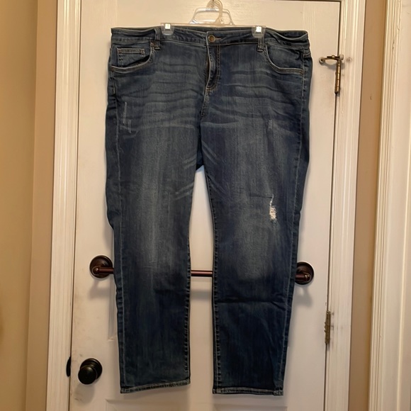 Kut from the Kloth Denim - NWOT. KUT from the Kloth. jeans in perfect condition. Boyfriend.